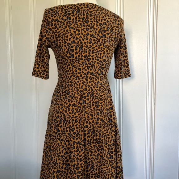 Cheetah print short sleeve flare dress - Picture 2 of 7